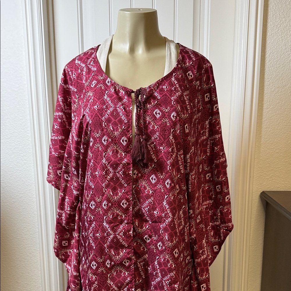 Canyon Sky Boho Kimono Poncho NWT.  Burgundy Southwestern Aztec‎ Print, One Size